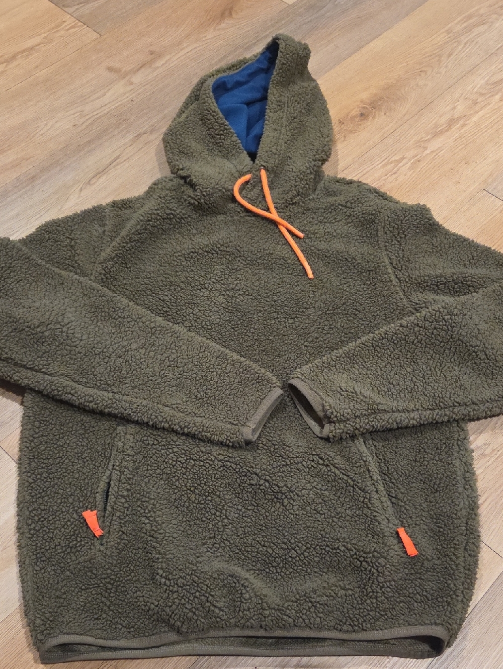 chubbies olive green sherpa hoodie with blue lining and orange drawstring